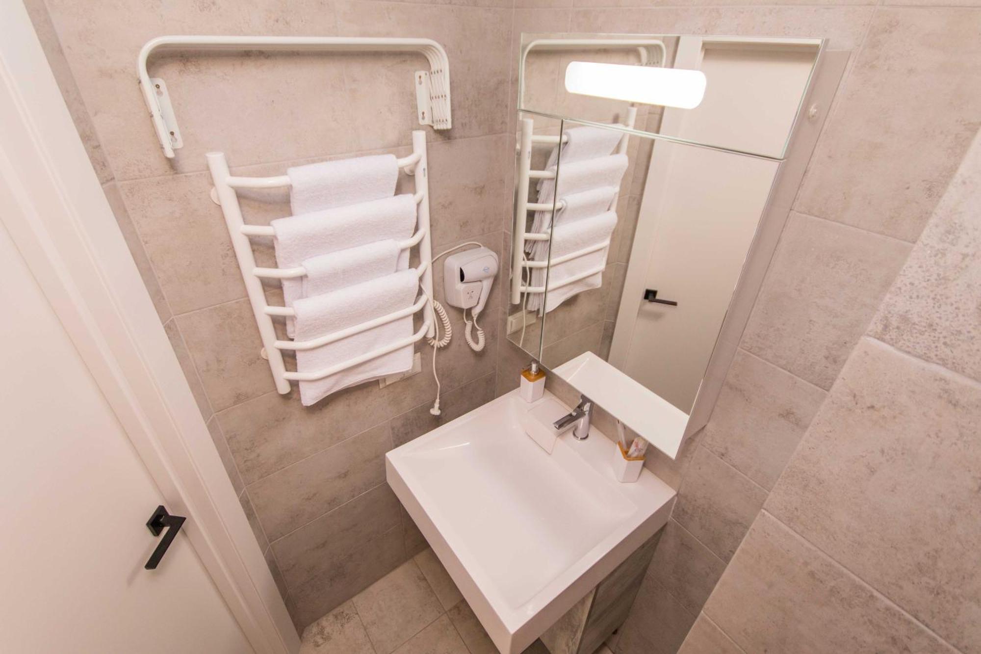 Myfreedom Апартаменти Метро Берестейська Kiev Kamer foto